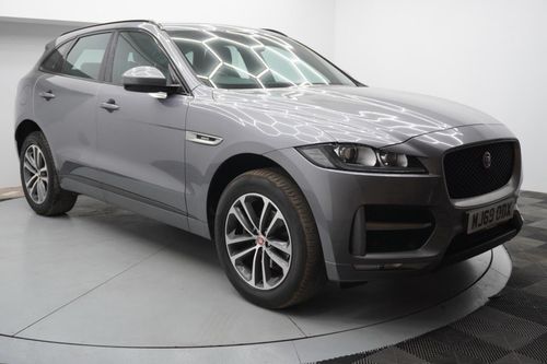Jaguar F Pace