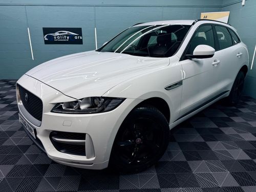 Jaguar F Pace