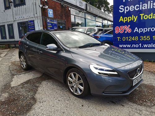 Volvo V40