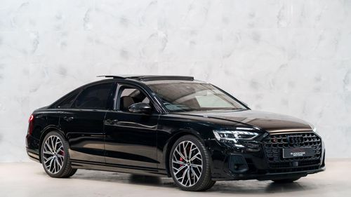 Audi S8