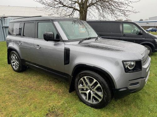 Land Rover Defender 110