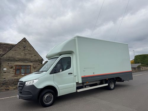 Mercedes Benz Sprinter