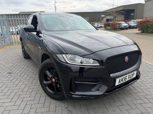 Jaguar F Pace