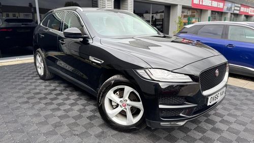 Jaguar F Pace