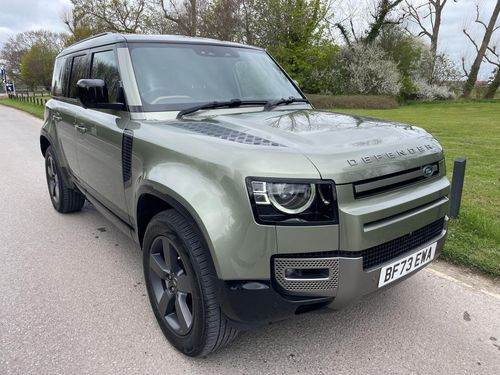 Land Rover Defender 110