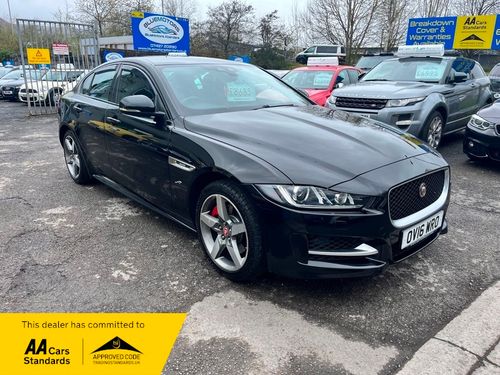 Jaguar XE