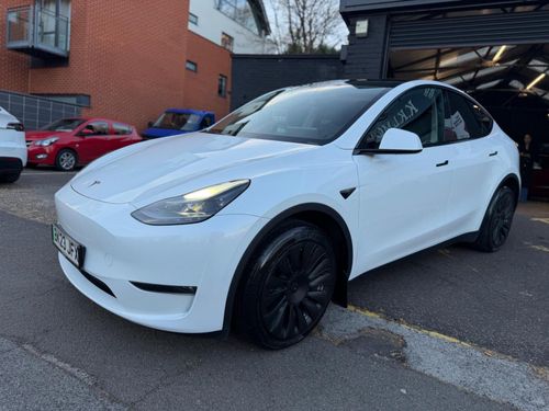 Tesla MODEL  Y