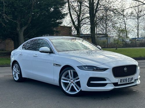 Jaguar XE