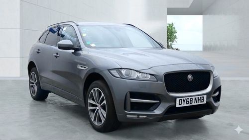 Jaguar F Pace