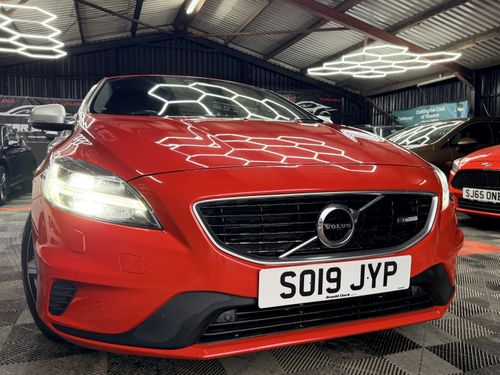 Volvo V40