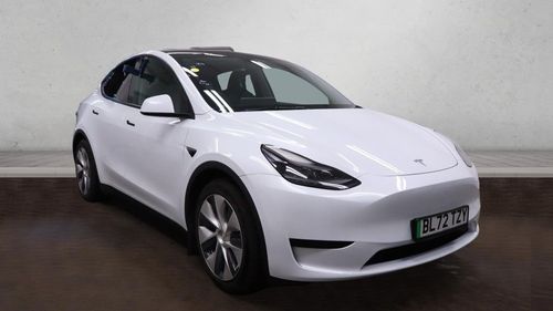 Tesla MODEL  Y