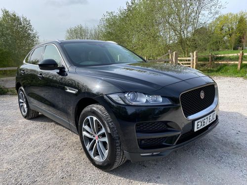 Jaguar F Pace