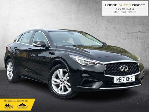 Infiniti Q30