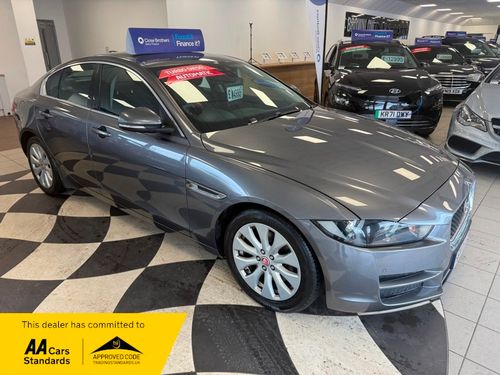 Jaguar XE