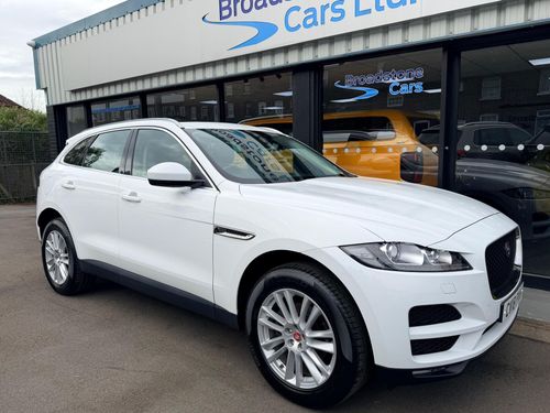 Jaguar F Pace