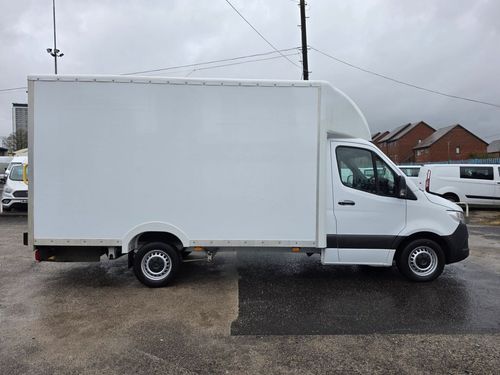 Mercedes Benz Sprinter