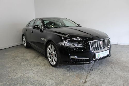 Jaguar XJ