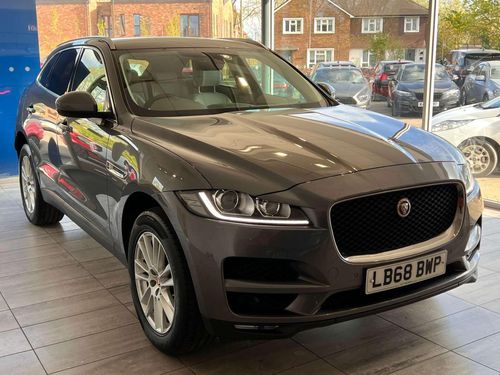 Jaguar F Pace