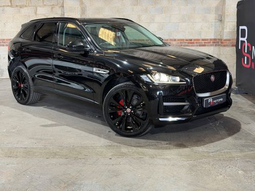 Jaguar F Pace