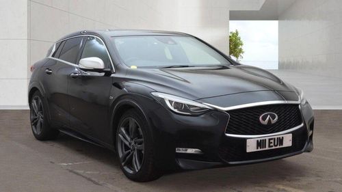 Infiniti Q30
