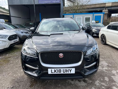 Jaguar F Pace