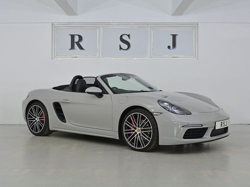 Porsche 718