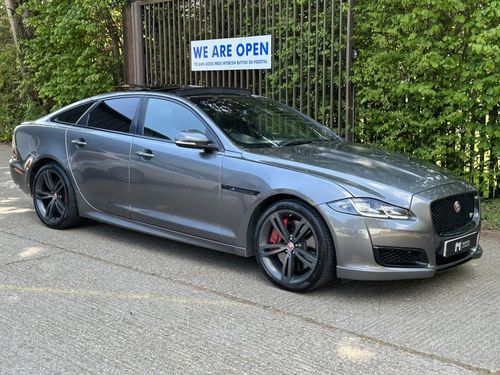 Jaguar XJ