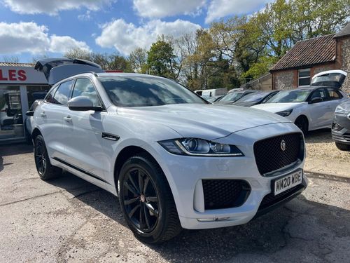 Jaguar F Pace