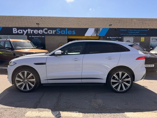 Jaguar F Pace