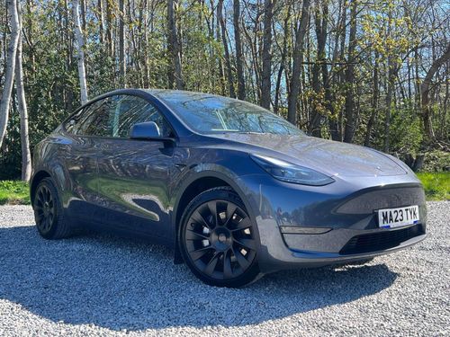 Tesla MODEL  Y