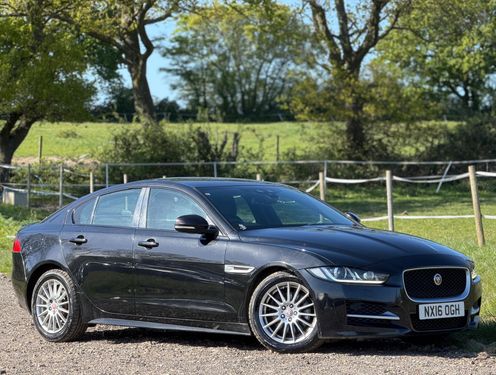 Jaguar XE