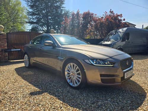 Jaguar XE