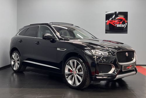 Jaguar F Pace
