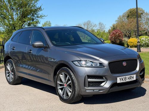 Jaguar F Pace