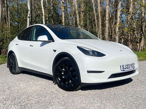 Tesla MODEL  Y