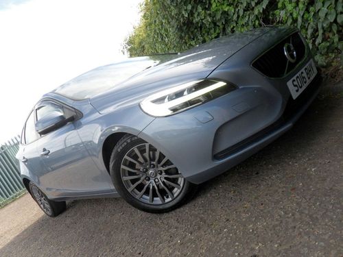 Volvo V40