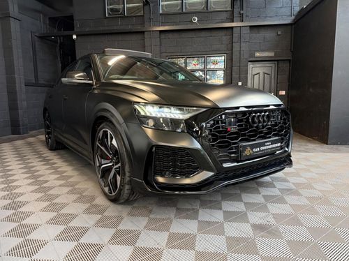 Audi RSQ8