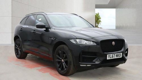 Jaguar F Pace