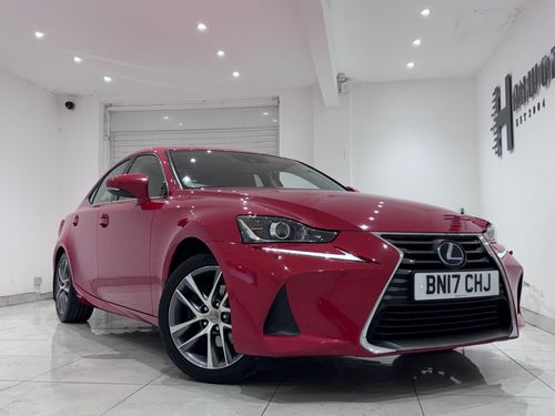 Lexus IS