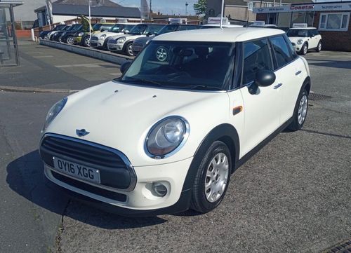 MINI Hatch