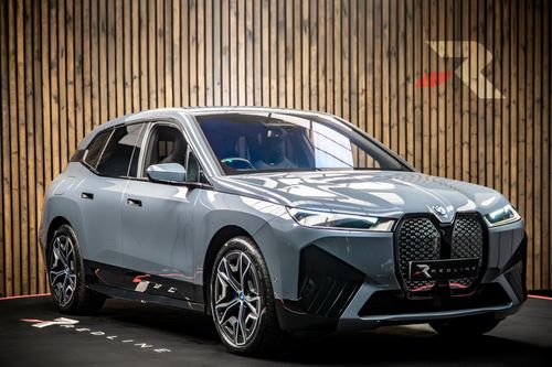 BMW iX