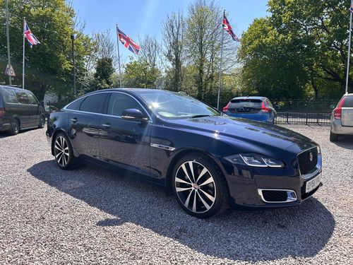 Jaguar XJ