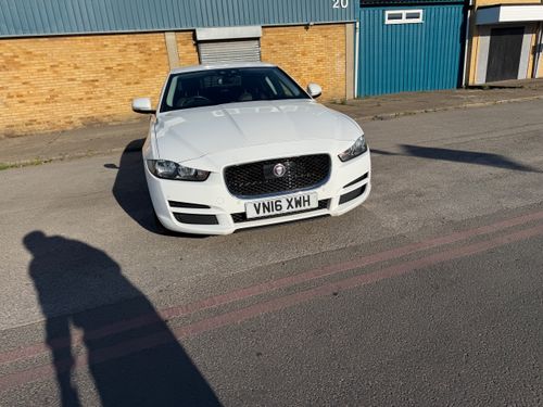 Jaguar XE