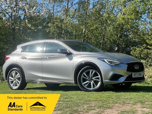 Infiniti Q30