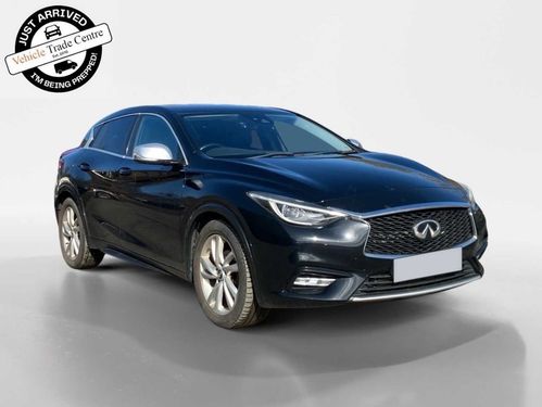 Infiniti Q30