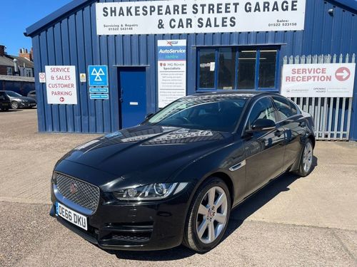 Jaguar XE