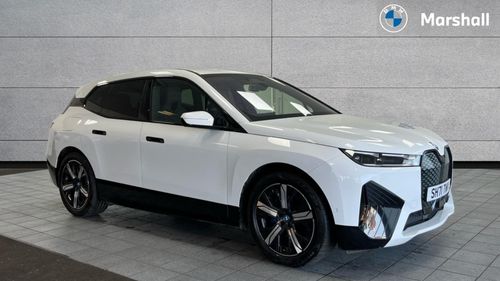 BMW iX