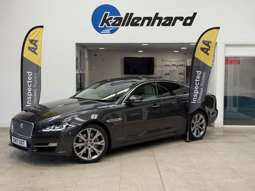 Jaguar XJ