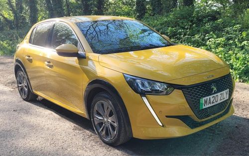 Peugeot E-208