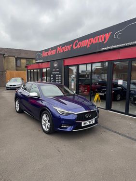 Infiniti Q30